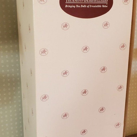 Ashton Drake Galleries doll - "It's our Bathtime, Pooh" #2345FA - Picture 7 of 8